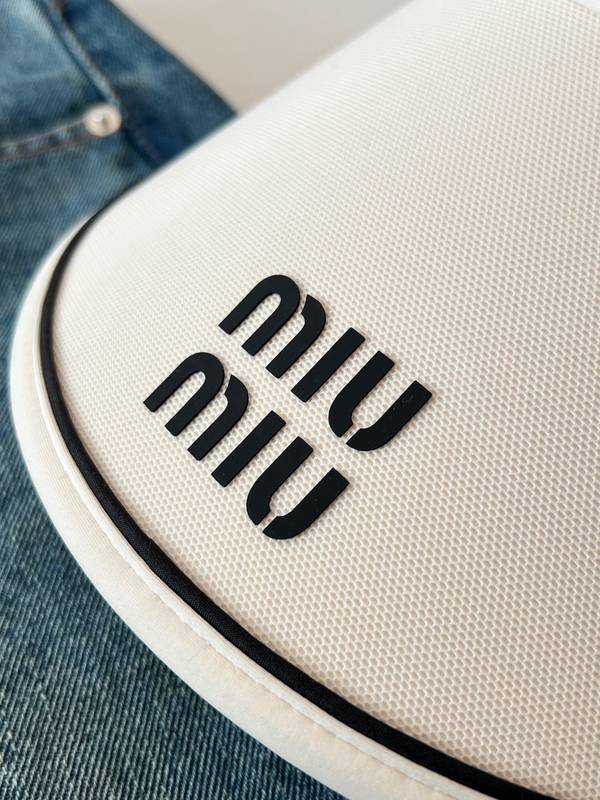 Miu Miu Hat MUH00206